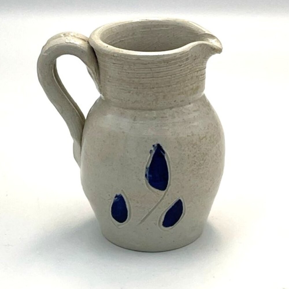 Vintage‎ Williamsburg Pottery Pitcher Salt Glazed Hand Painted Gray & Blue